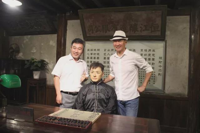 货镇江百花酒和香醋搞什么“拎壶冲”的噱头头号玩家龙八国际网址很奇怪李亚鹏为啥不带(图8)