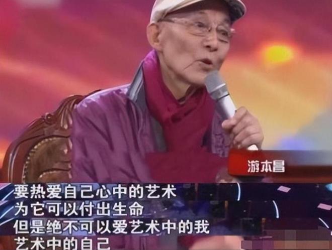 ！有人上桌有人换桌她却雷打不动坐稳主桌龙8国际头号玩家2024内娱格局大变天(图5)